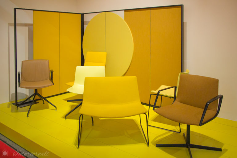 Die Trendfarben 2021 - Einrichten mit Gelb und Grau - interiorwelt.de